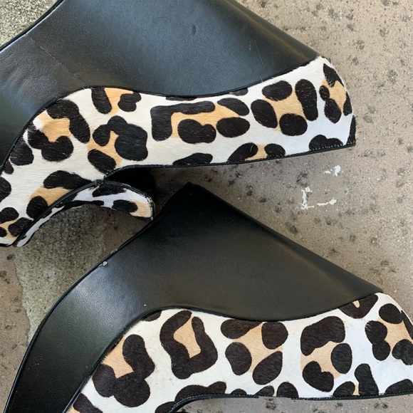STEVE MADDEN CHEETAH PRINT WEDGES - Picture 4 of 4